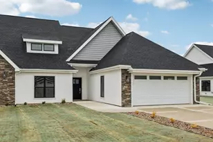 310 Willow St, Pardeeville, WI 53954 - Photo 8