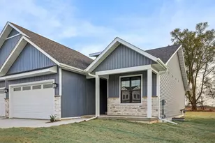 305 Willow St, Pardeeville, WI 53954 - Photo 10