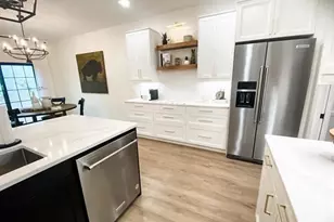 321 Maple St, Pardeeville, WI 53954 - Photo 4