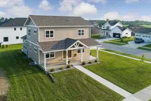 1295 Stonehaven Dr, Sun Prairie, WI 53590 - Photo 8