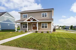 1295 Stonehaven Dr, Sun Prairie, WI 53590 - Photo 4