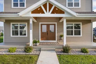 1295 Stonehaven Dr, Sun Prairie, WI 53590 - Photo 12