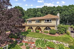 6207 Indian Mound Dr, Mcfarland, WI 53558 - Photo 2