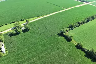 2724 E Stateline Rd, Beloit, WI 53511 - Photo 4