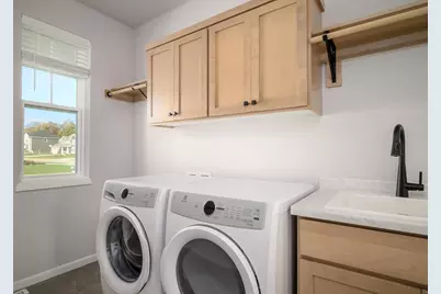 4041 Bear Tree Parkway, DeForest, WI 53532 - Photo 10