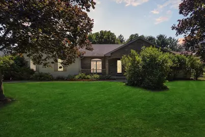 3812 N Hickory Drive, Janesville, WI 53545 - Photo 2
