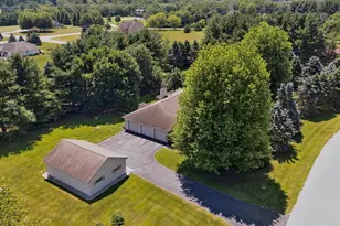 3812 N Hickory Dr, Janesville, WI 53545 - Photo 58