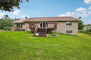 102 Cheney Ave, Endeavor, WI 53930 - Photo 2