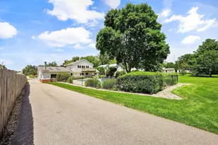 143 Paoli St, Verona, WI 53593 - Photo 4