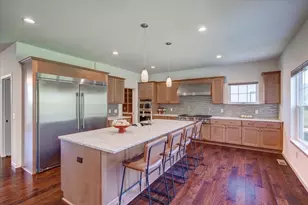 1452 Serenity Ct, Sun Prairie, WI 53590 - Photo 4