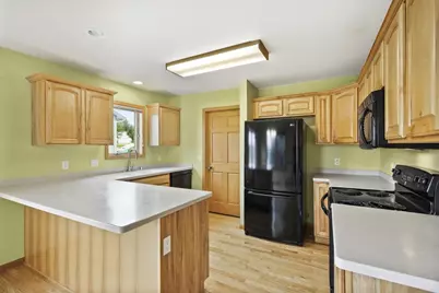 402 Matterhorn Drive, Verona, WI 53593 - Photo 10