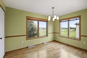 402 Matterhorn Dr, Verona, WI 53593 - Photo 14