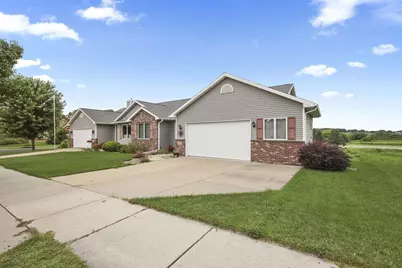 402 Matterhorn Drive, Verona, WI 53593 - Photo 4