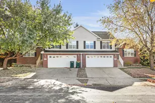 102-110 Maria Ln, Cottage Grove, WI 53527 - Photo 2