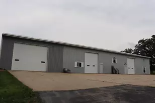 10538 W Erbe Rd, Blue Mounds, WI 53517 - Photo 40