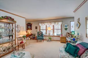 10538 W Erbe Rd, Blue Mounds, WI 53517 - Photo 18