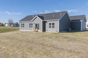 1702 Kyle Circle, Beloit, WI 53511 - Photo 24