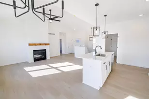 1702 Kyle Circle, Beloit, WI 53511 - Photo 10