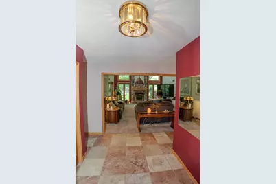 18 Clarendon Court, Madison, WI 53704 - Photo 8