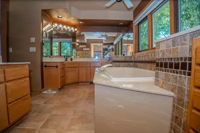 18 Clarendon Court, Madison, WI 53704 - Photo 36