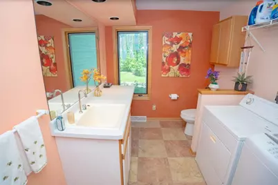 18 Clarendon Court, Madison, WI 53704 - Photo 24