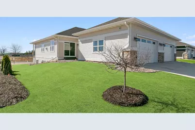 2860 Wild Goose Way, Stoughton, WI 53589 - Photo 6