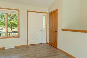 N9560 - N9562 County Road Cc, Belleville, WI 53508 - Photo 4