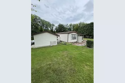 398 Skyline Drive, Edgerton, WI 53534 - Photo 4