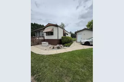 398 Skyline Drive, Edgerton, WI 53534 - Photo 2