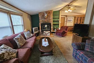 1150 Gale Ct, Wisconsin Dells, WI 53965 - Photo 14