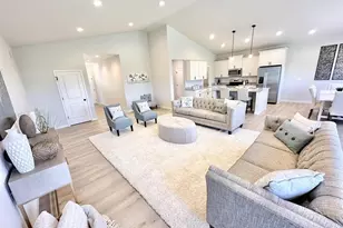 317 Dahlia Dr, Stoughton, WI 53589 - Photo 8