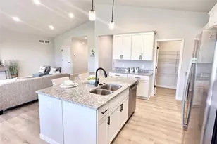 317 Dahlia Dr, Stoughton, WI 53589 - Photo 28