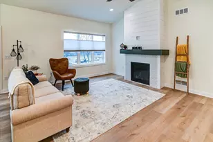 4155 Fox Frst Wy, DeForest, WI 53532 - Photo 14