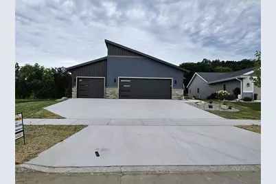 3800 Huntington Avenue, Janesville, WI 53546 - Photo 2