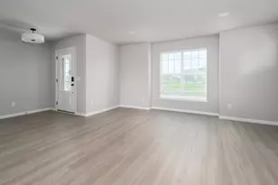 203 Breunig Blvd, Waunakee, WI 53597 - Photo 2