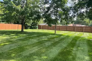 481 Badger Dr, Janesville, WI 53536 - Photo 14