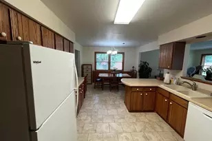 481 Badger Dr, Janesville, WI 53536 - Photo 18