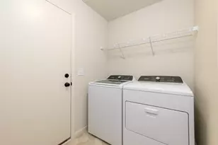 5308 Athlone Rd, Fitchburg, WI 53711 - Photo 8