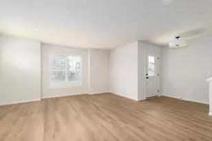 5308 Athlone Rd, Fitchburg, WI 53711 - Photo 2