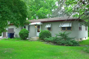 3234 Kennedy Rd, Janesville, WI 53545 - Photo 2