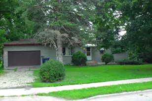 3234 Kennedy Rd, Janesville, WI 53545 - Photo 1