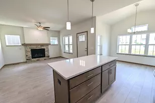 26 Windflower Wy, Mount Horeb, WI 53572 - Photo 12