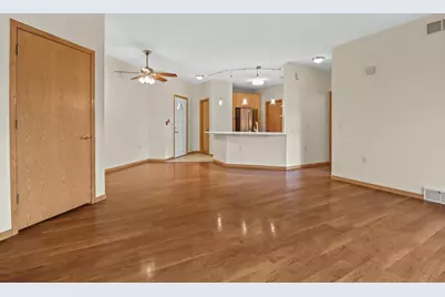 3134 Dorchester Way #7, Madison, WI 53719 - Photo 8