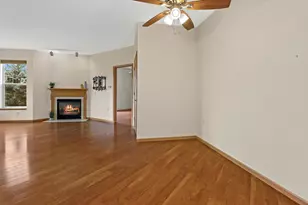 3134 Dorchester Way, Madison, WI 53719 - Photo 6