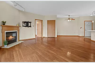 3134 Dorchester Way #7, Madison, WI 53719 - Photo 10