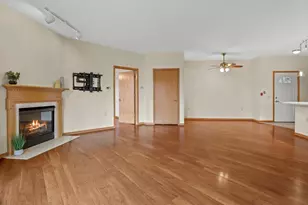 3134 Dorchester Way, Madison, WI 53719 - Photo 10