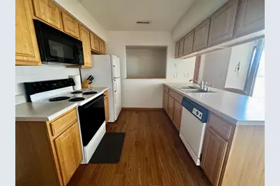 2241 Tallgrass Court #12, Beloit, WI 53511 - Photo 8