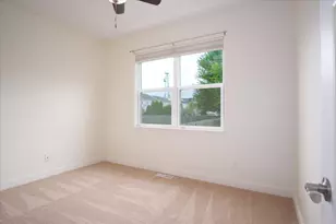 279 N Mallard Dr, Sun Prairie, WI 53590 - Photo 14