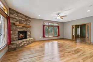 13506 W Travis Trace Rd, Janesville, WI 53536 - Photo 10