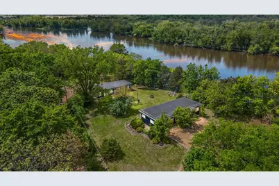 N5101 Hemlock Street, Poynette, WI 53955 - Photo 2